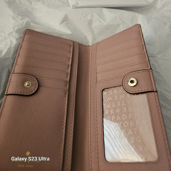 Kate Spade Stacey wallet, saffiano leather in a dusty rose color  New w/o tags - Picture 4 of 5